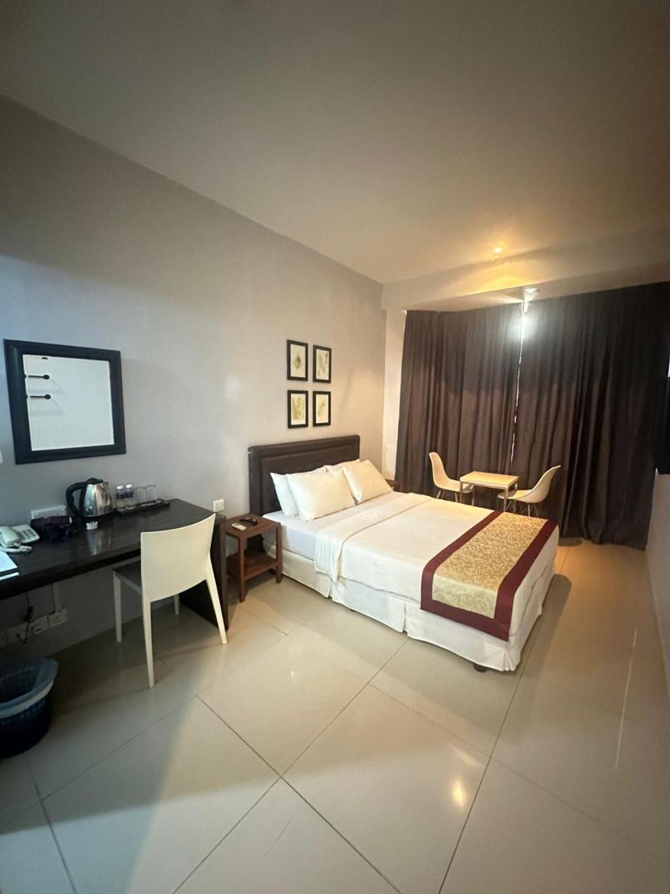 Kingsman Boutique Hotel Kota Kinabalu Eksteriør bilde